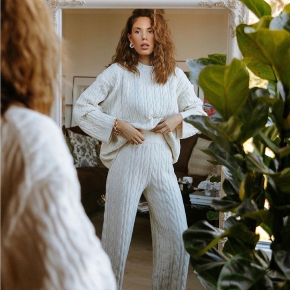 H&M cable knit pants 🤍 - Picture 5 of 8